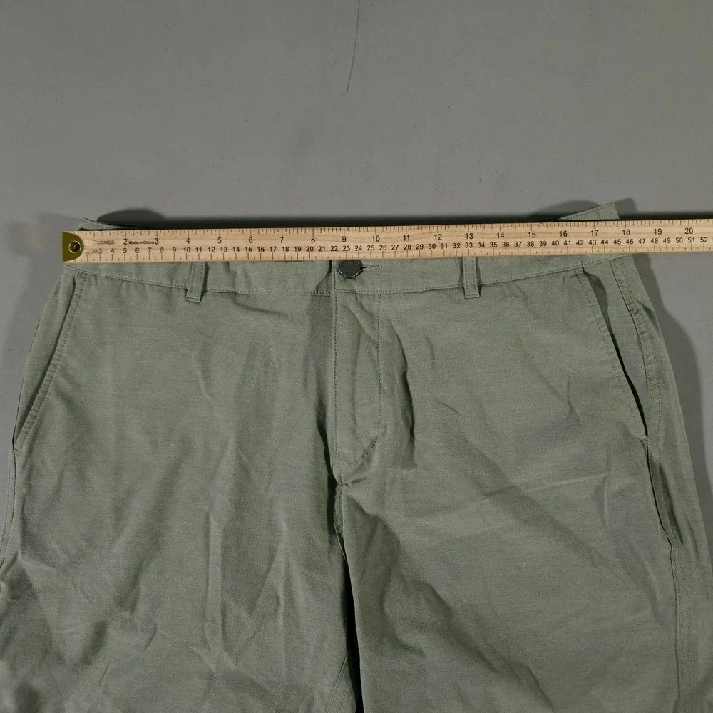 Faherty All Day Shorts Mens 35 Sage Green Hybrid Stretch MSC0013